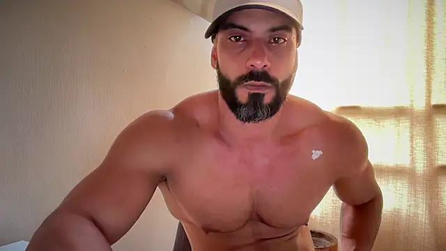 Snapshot of romeolovedark chatting on 05-19-26, 02:01 romeolovedark online show from 05-19-26, 02:01