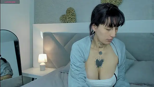 Mariana Joness online show from 02-01-26, 03:05