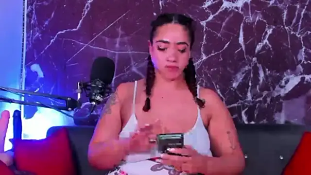 HannaMiillsxh online show from 02-03-26, 02:44