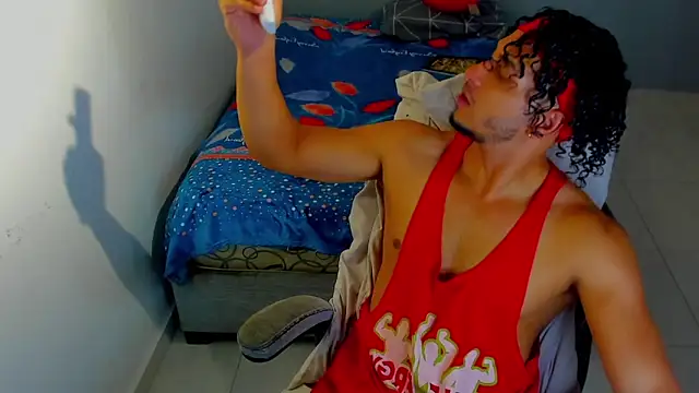 Kris Khalifa69 online show from 01-16-26, 01:37