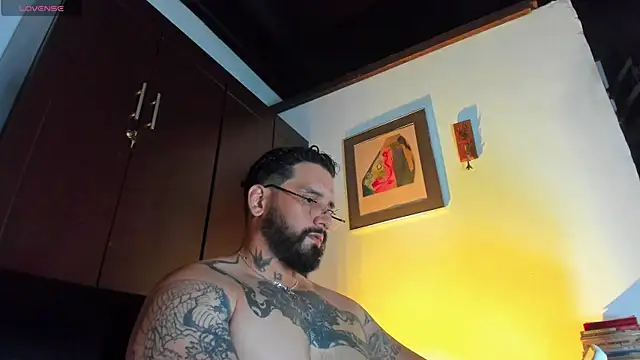 CamiloGray  online show from 05-07-26, 03:39