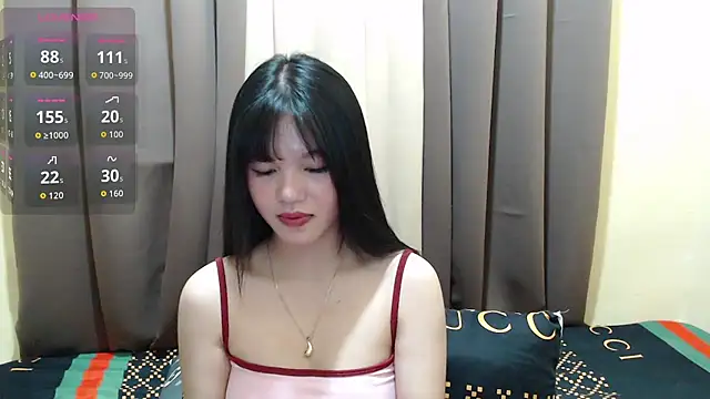 Snapshot of x_brittany_x chatting on 04-19-26, 01:49 x brittany x online show from 04-19-26, 01:49