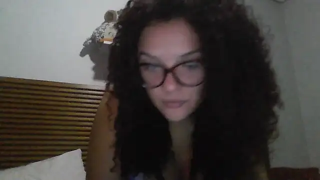amorcaradepau  online show from 06-04-26, 01:22