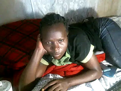 Snapshot of cute-shamza chatting on 01-15-26, 05:01 cute-shamza online show from 01-15-26, 05:01