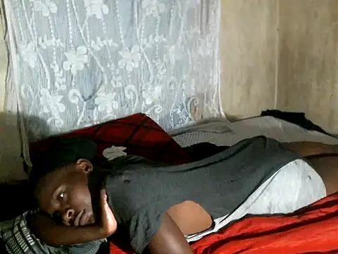 Snapshot of cute-shamza chatting on 02-14-26, 05:10 cute-shamza online show from 02-14-26, 05:10