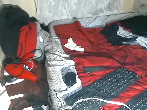 Snapshot of cute-shamza chatting on 03-01-26, 04:20 cute-shamza online show from 03-01-26, 04:20