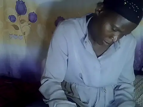 Snapshot of cute-shamza chatting on 04-06-26, 04:32 cute-shamza online show from 04-06-26, 04:32