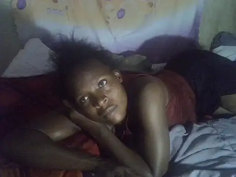 cute-shamza online show from 05-18-26, 04:07