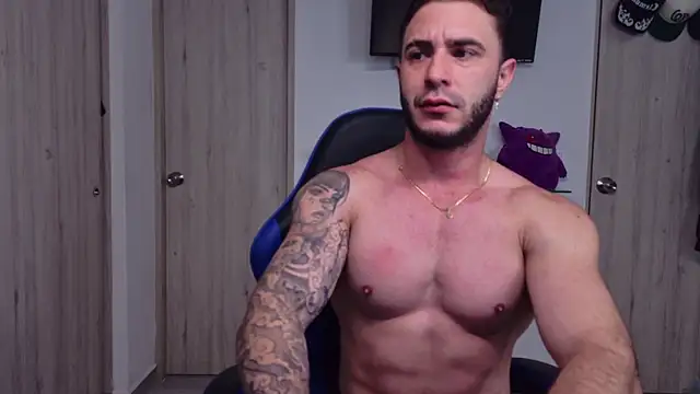 Snapshot of Latino_stud4u chatting on 07-10-26, 12:19 Latino stud4u online show from 07-10-26, 12:19