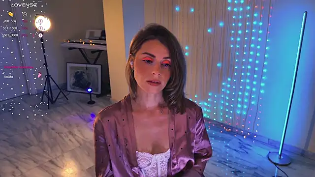 Arielle  03 online show from 05-10-26, 01:11