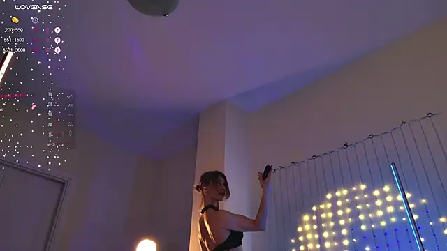 Arielle  03 online show from 05-16-26, 02:19
