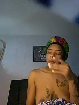 CutieFrmthehood online show from 01-11-25, 02:47