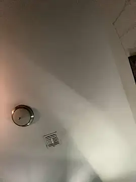 CutieFrmthehood online show from 01-24-25, 04:17