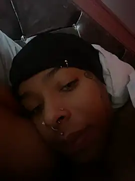 CutieFrmthehood online show from 02-03-25, 02:45