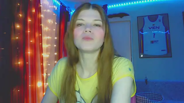 Snapshot of Klementa chatting on 06-05-26, 07:08 Klementa online show from 06-05-26, 07:08