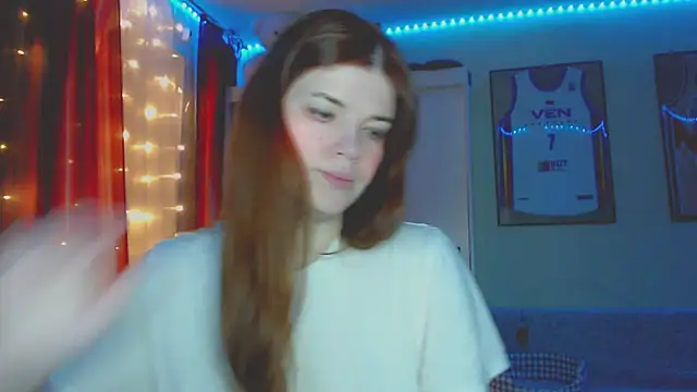 Snapshot of Klementa chatting on 06-27-26, 06:35 Klementa online show from 06-27-26, 06:35