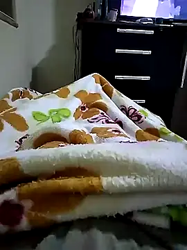 Snapshot of shiiank chatting on 06-30-26, 01:28 shiiank online show from 06-30-26, 01:28