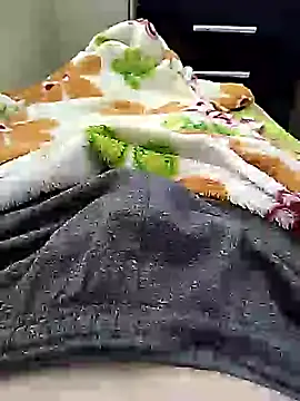 Snapshot of shiiank chatting on 07-19-26, 06:11 shiiank online show from 07-19-26, 06:11