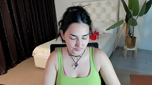 Snapshot of CeceliaJohnson chatting on 06-30-26, 06:14 CeceliaJohnson online show from 06-30-26, 06:14