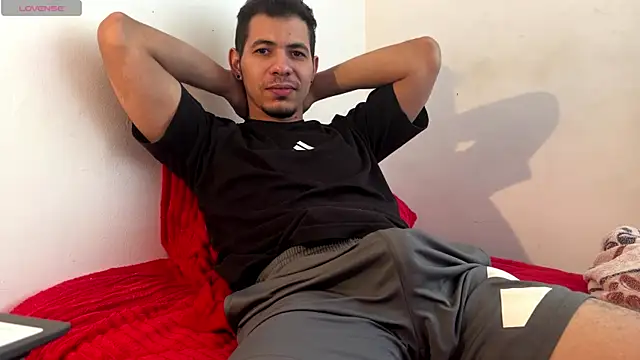 Snapshot of steven_clain chatting on 03-05-26, 06:48 steven clain online show from 03-05-26, 06:48