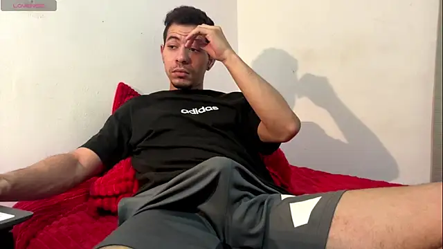 Snapshot of steven_clain chatting on 03-08-26, 08:18 steven clain online show from 03-08-26, 08:18