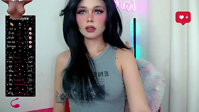 Snapshot of Salsallita chatting on 06-15-26, 02:41 Salsallita online show from 06-15-26, 02:41