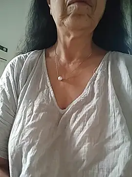Susannemilf online show from 05-14-26, 02:40