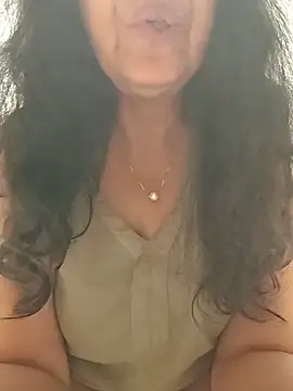 Susannemilf online show from 05-15-26, 03:46