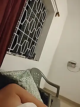 Susannemilf online show from 05-18-26, 10:26