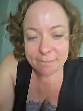julimonroe online show from 05-30-26, 02:08