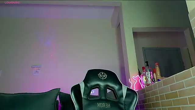 isa hotwifee online show from 03-19-26, 05:39