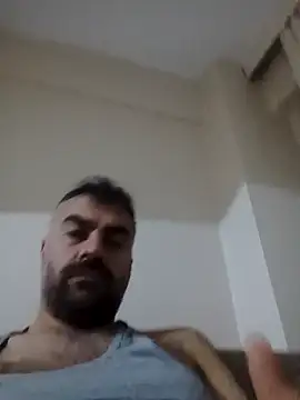 Snapshot of kevgir08 chatting on 12-21-25, 05:14 kevgir08 online show from 12-21-25, 05:14