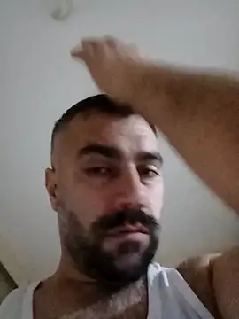 Snapshot of kevgir08 chatting on 02-11-26, 05:29 kevgir08 online show from 02-11-26, 05:29