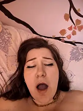 HunnyyLove online show from 09-16-25, 06:09