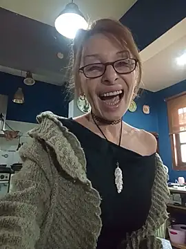 Snapshot of FrozenWaffle chatting on 06-21-26, 01:57 FrozenWaffle online show from 06-21-26, 01:57