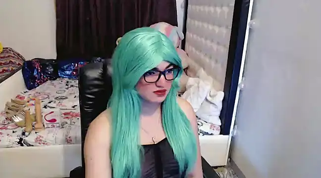 Snapshot of Goddess_Sarah chatting on 12-14-24, 08:45 Goddess Sarah online show from 12-14-24, 08:45