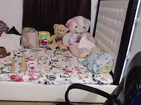 Snapshot of Goddess_Sarah chatting on 03-02-25, 11:29 Goddess Sarah online show from 03-02-25, 11:29