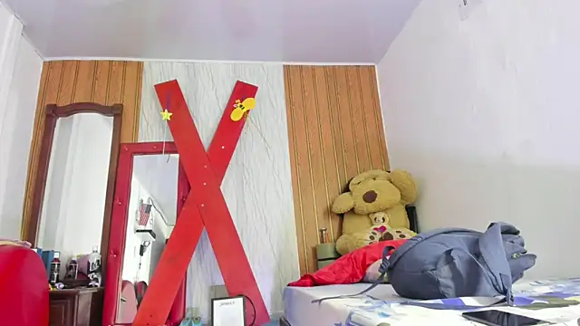 Snapshot of Lunastar02 chatting on 04-12-26, 01:49 Lunastar02 online show from 04-12-26, 01:49