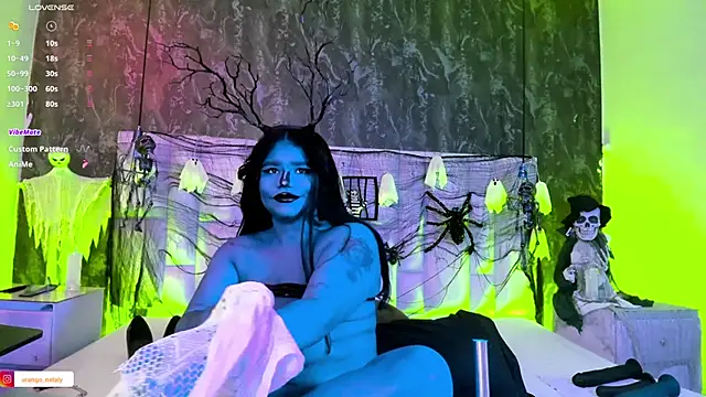 Snapshot of Sharik_Mackay chatting on 10-28-25, 10:52 Sharik Mackay online show from 10-28-25, 10:52