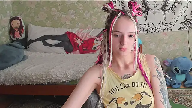 Snapshot of Cutie_Adelia chatting on 06-26-26, 10:30 Cutie Adelia online show from 06-26-26, 10:30