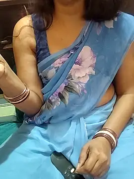 Snapshot of Diya_143 chatting on 03-06-26, 06:54 Diya 143 online show from 03-06-26, 06:54