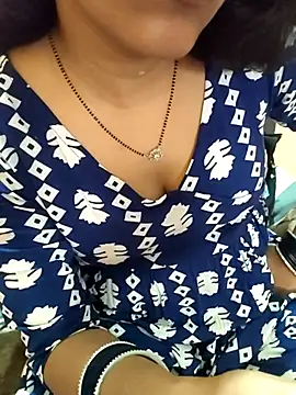 Snapshot of Diya_143 chatting on 03-19-26, 07:12 Diya 143 online show from 03-19-26, 07:12