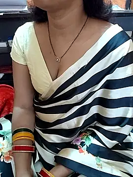 Snapshot of Diya_143 chatting on 03-22-26, 07:45 Diya 143 online show from 03-22-26, 07:45