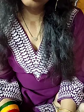 Snapshot of Diya_143 chatting on 03-23-26, 04:27 Diya 143 online show from 03-23-26, 04:27