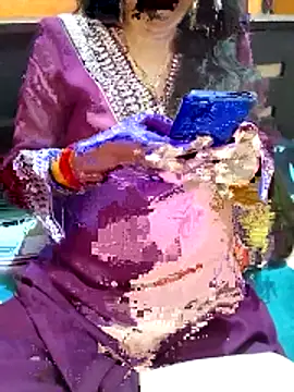 Snapshot of Diya_143 chatting on 03-23-26, 04:33 Diya 143 online show from 03-23-26, 04:33