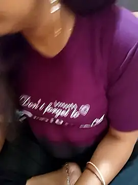 Snapshot of Diya_143 chatting on 03-26-26, 07:47 Diya 143 online show from 03-26-26, 07:47