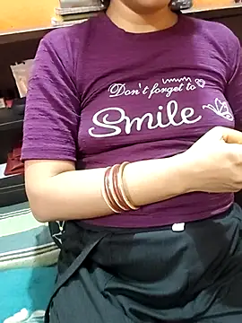 Snapshot of Diya_143 chatting on 03-26-26, 07:52 Diya 143 online show from 03-26-26, 07:52