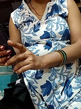 Snapshot of Diya_143 chatting on 04-02-26, 03:20 Diya 143 online show from 04-02-26, 03:20