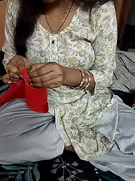 Snapshot of Diya_143 chatting on 04-04-26, 04:22 Diya 143 online show from 04-04-26, 04:22