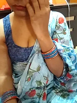 Snapshot of Diya_143 chatting on 04-08-26, 07:41 Diya 143 online show from 04-08-26, 07:41